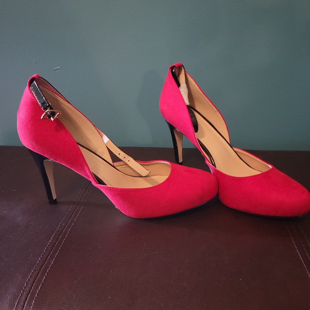 Women dress shoes